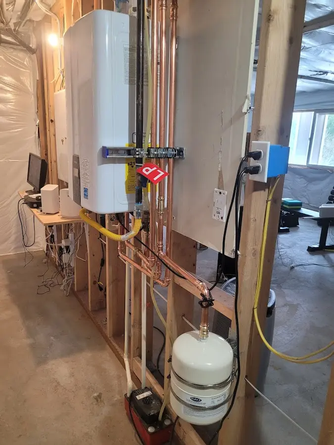 Licensed plumber repairing a kitchen sink in Upper Uwchlan